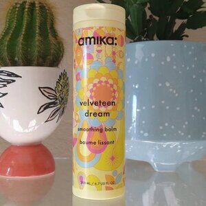 Amika Velveteen Dream Smoothing Balm